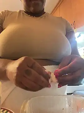 הופעת וובקאם של Goddess_Nafeesha