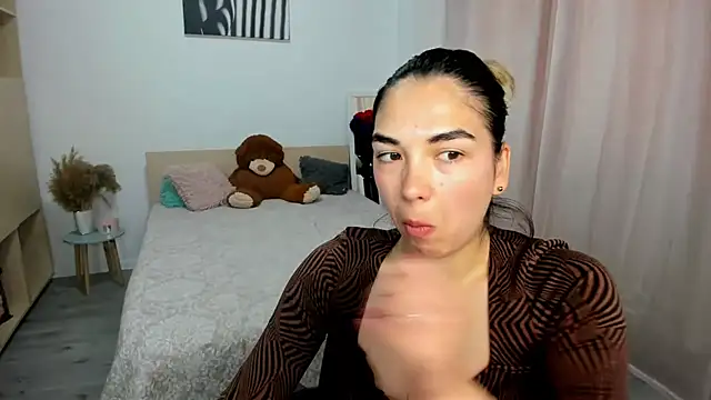 AlexaJulyn Live XXX chat