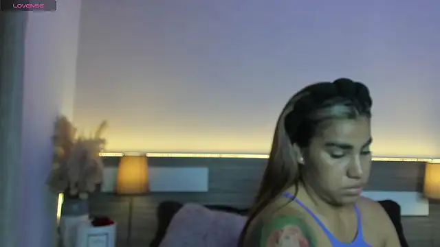Онлайн чат XXX ZarahFoxx