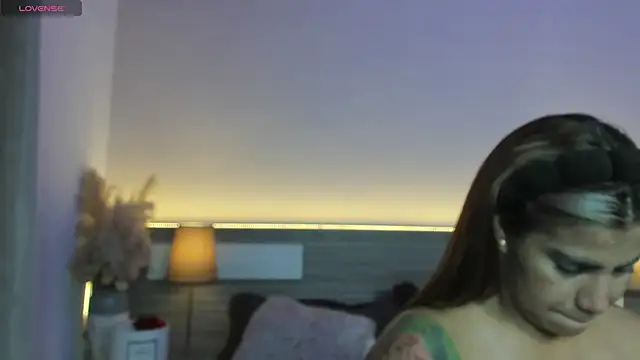 ZarahFoxx élő XXX-chatje
