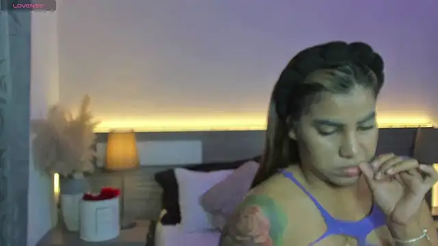 Živý XXX chat ZarahFoxx
