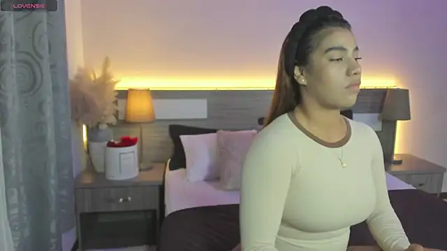 ZarahFoxxn Live XXX chat