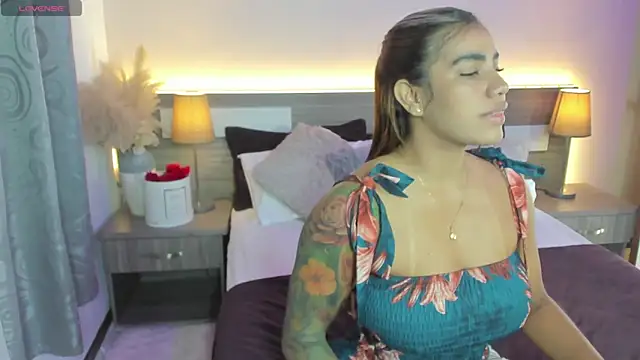 ZarahFoxx – Live XXX-chat