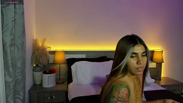 ZarahFoxx লাইভ XXX চ্যাট