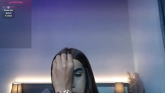 ZarahFoxx's Live XXX Chat