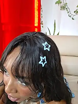 LulumiBloom's Live XXX Chat
