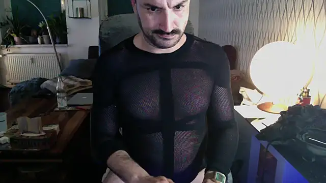 הופעת וובקאם של tomz0819
