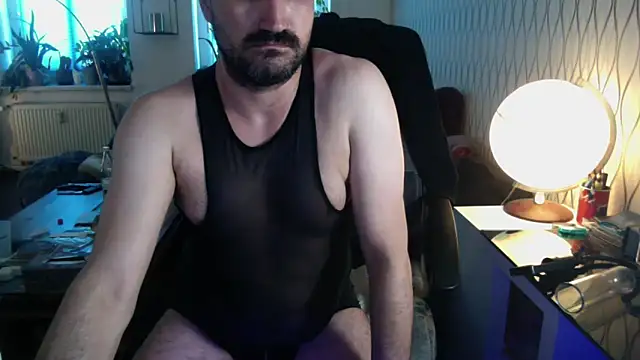 tomz0819 Show Webcam