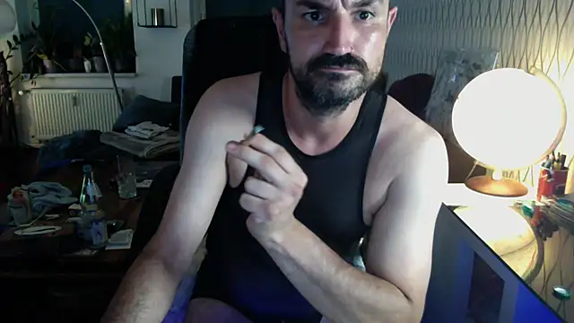 Show de tomz0819 na webcam