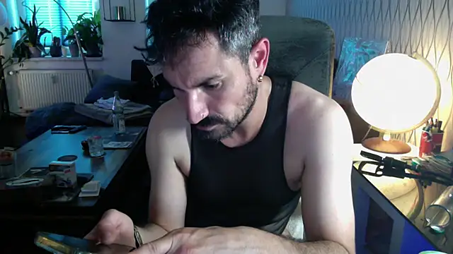 Show de tomz0819 na webcam