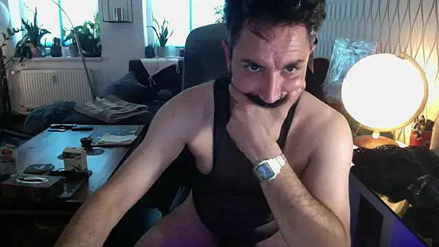 tomz0819 webkamerás műsora