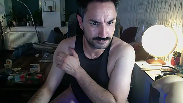 tomz0819 webcam show