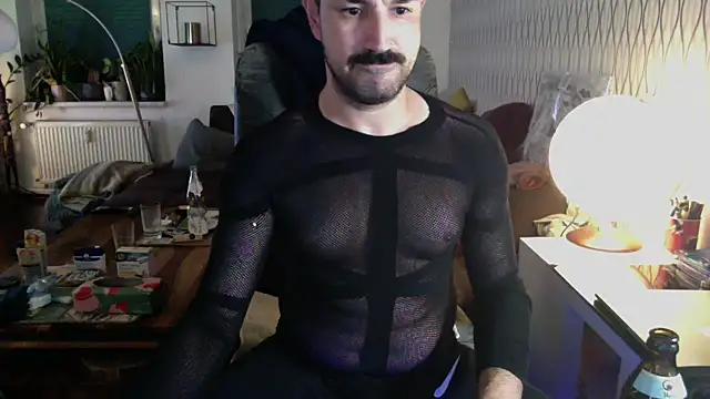 Show de tomz0819 na webcam