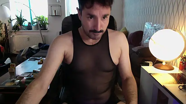 Show modela tomz0819 na web-kameri