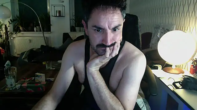tomz0819's Webcam Show