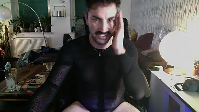 tomz0819 Webcam-Show