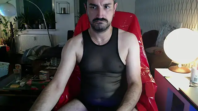הופעת וובקאם של tomz0819