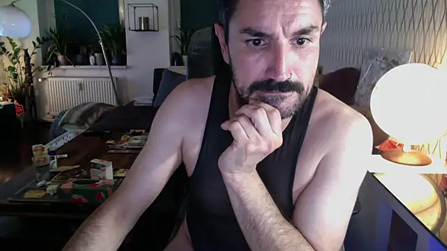 tomz0819 Show Webcam