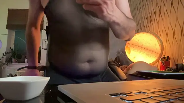 tomz0819 Webcam-Show