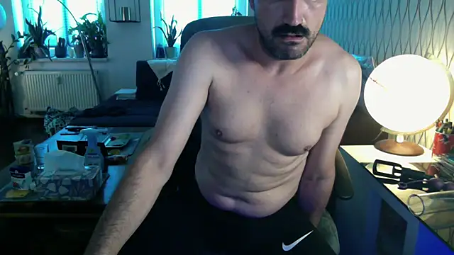 tomz0819 webcam show