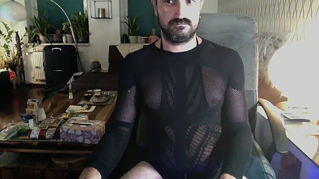 tomz0819 webkamerás műsora