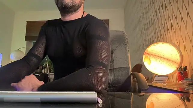 tomz0819 Webcam-Show