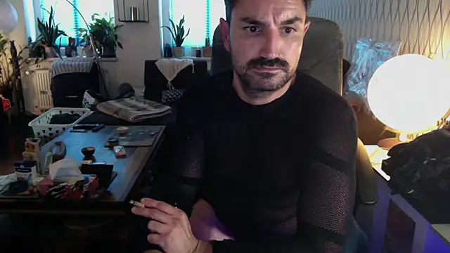tomz0819 Pertunjukan Webcam