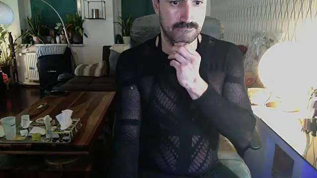 tomz0819 Webcam-Show