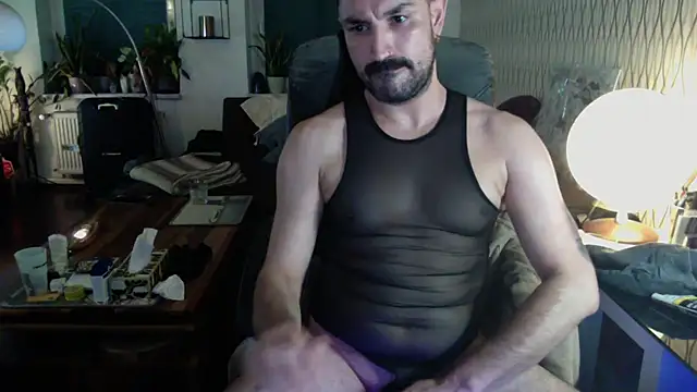 tomz0819 Webcam Show