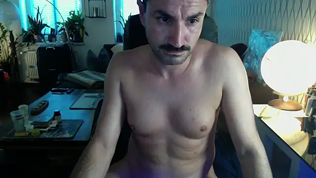 tomz0819 Webcam Show