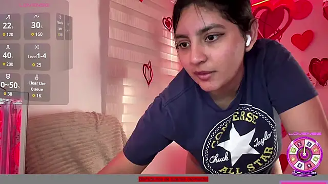 Chat +18 de cloe_small ao vivo