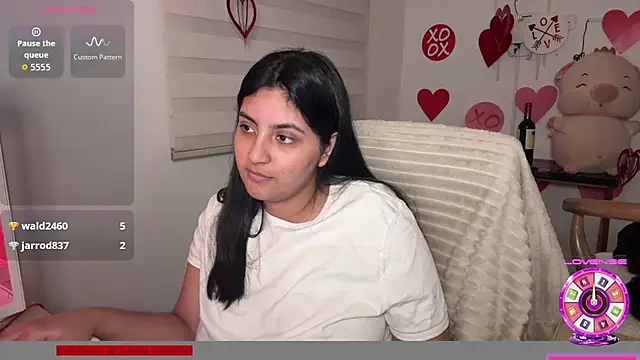 cloe_small's Live XXX Chat