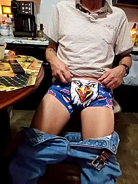 Kswood123's Webcam Show