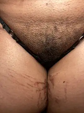 Mamii_water Show in webcam
