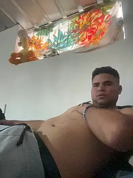 PITBuk_708 Show in webcam