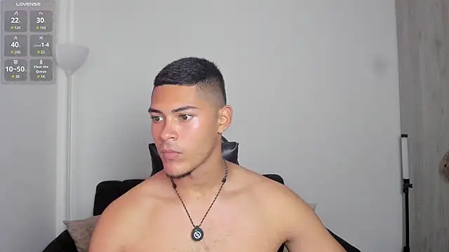 Iamdylan777 Live XXX-Chat