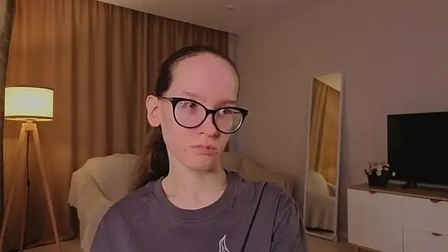 צ'אט XXX בשידור חי של BettyBrowni