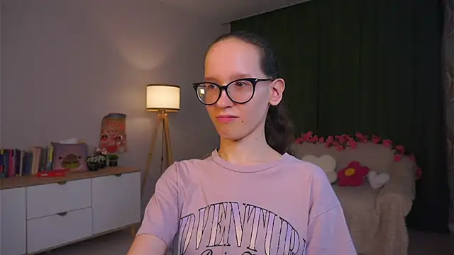 חדר צ'אט בשידור חי של BettyBrowni