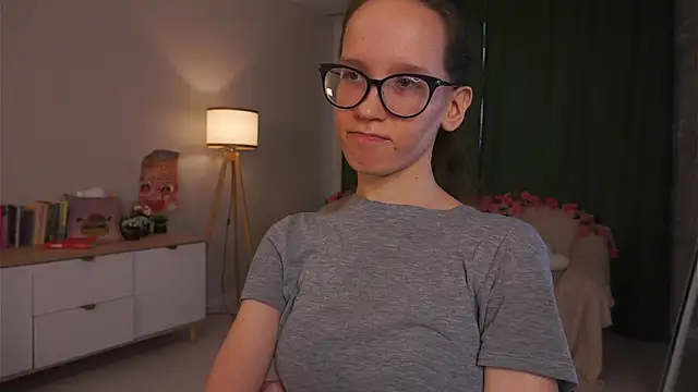 XXX chat uživo modela BettyBrowni
