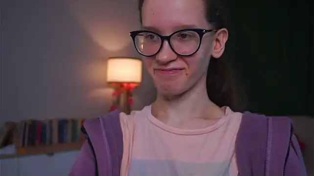 צ'אט XXX בשידור חי של BettyBrowni