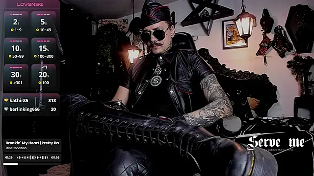 allanhurtss Show in webcam