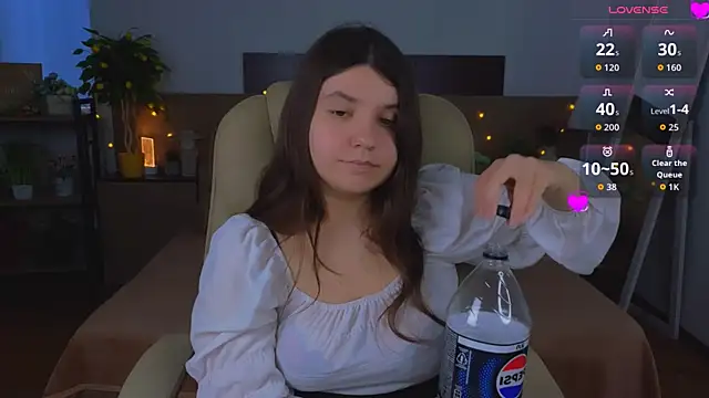 دردشة Viola__Shy الجنسية المباشرة