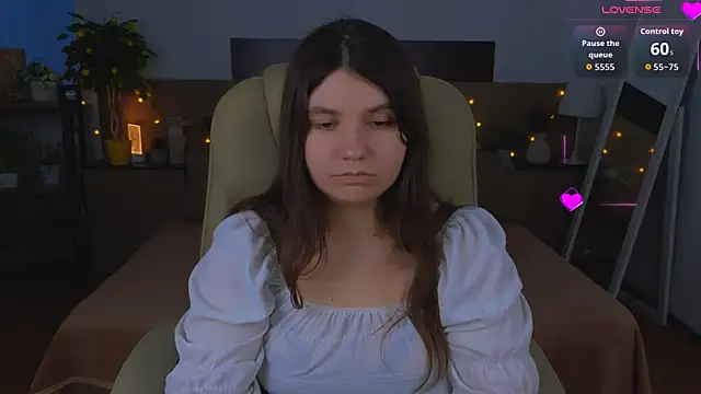 Chat +18 de Viola__Shy ao vivo