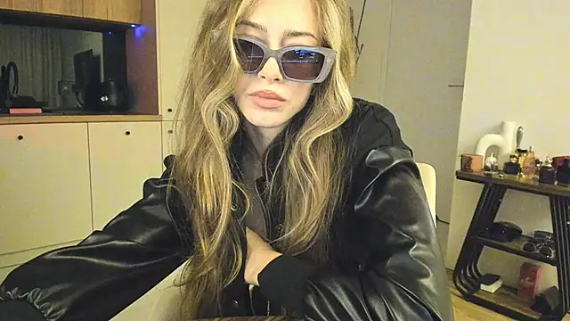 BARBIE_22888's Live XXX Chat