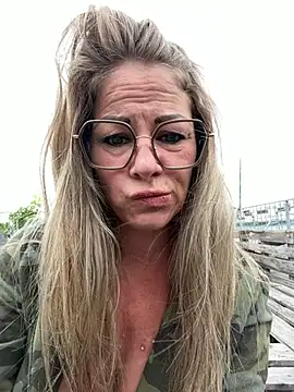 Tatjana_Sue Pertunjukan Webcam