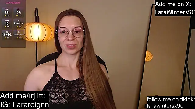 Larawinters' Live XXX Chat