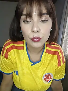 Valeria888 Adlı Modelin Canlı XXX Sohbeti