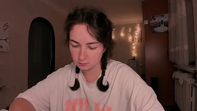 cClandesTina's Live XXX Chat