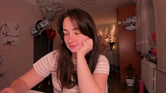 cClandesTina Adlı Modelin Canlı XXX Sohbeti