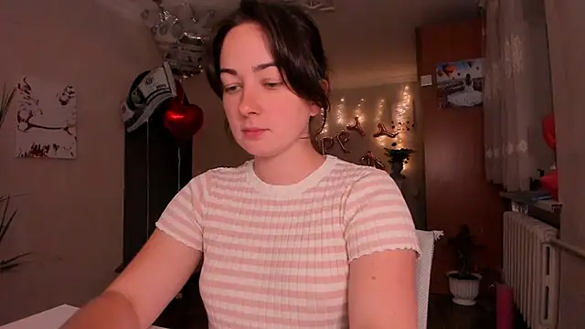 cClandesTina Adlı Modelin Canlı XXX Sohbeti